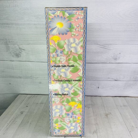 Royal Cathay ANGELINA Brown Eyes 20" Tall Limited Edition 4/5000 Porcelain Doll - Picture 9 of 11